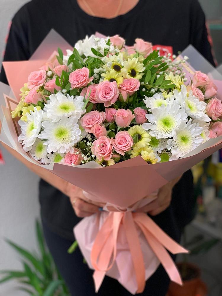 Букет юношеские грезы в Искателей Букет цветов из: Розы и Хризантемы в Искателей