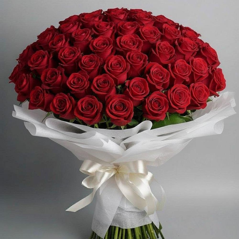 Букет 101 Красная роза Блэк Мэджик в Искателей