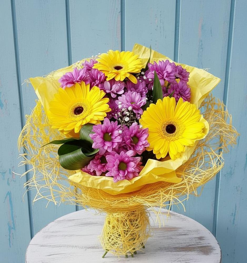 Букет цветов из: Хризантемы и Герберы в Искателей
